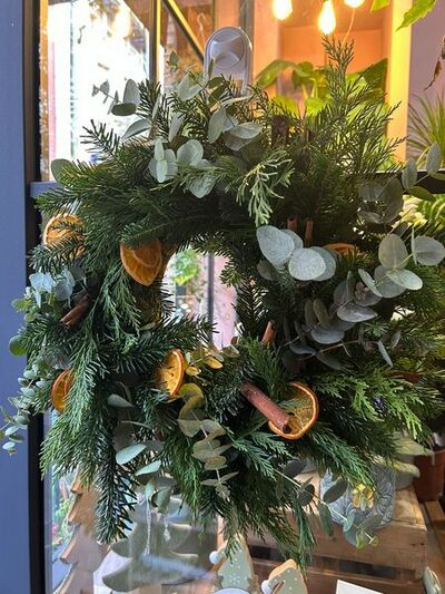 Corona de navidad vegetal