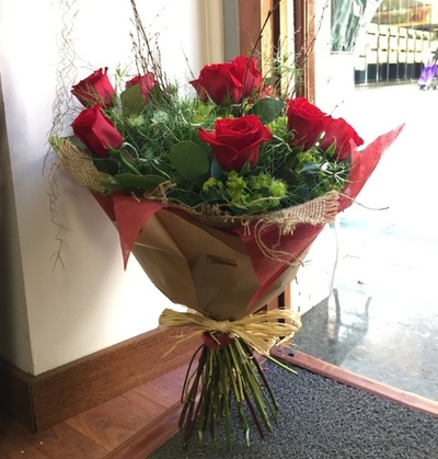 00 Docena de rosas rojas