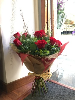 Ramo de 15 rosas rojas